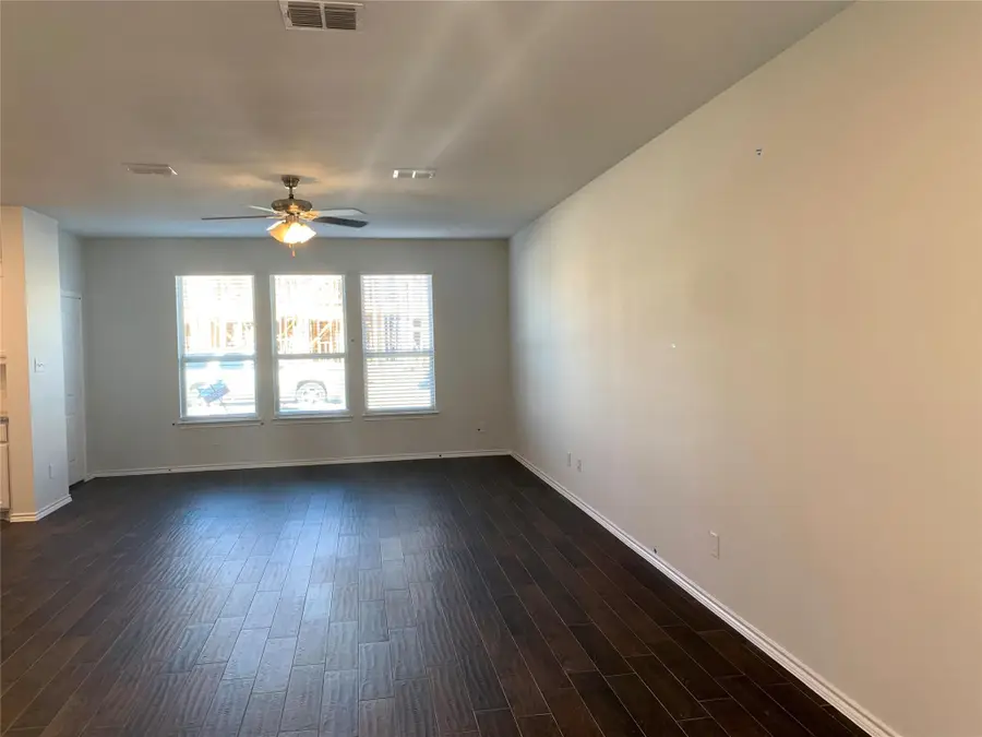 407 Milverton Drive, Fort Worth, TX 76036 - #2