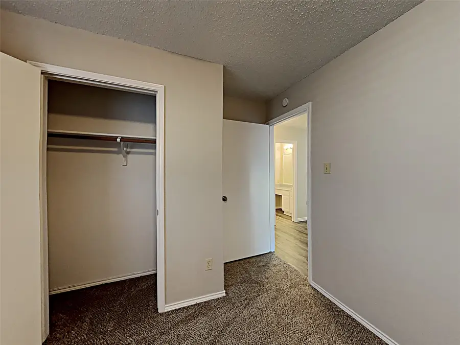 3404 Vine Ridge, Bedford, TX 76021 - #3