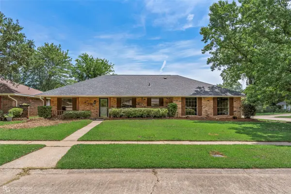 8669 Chalmette Drive, Shreveport, LA 71115
