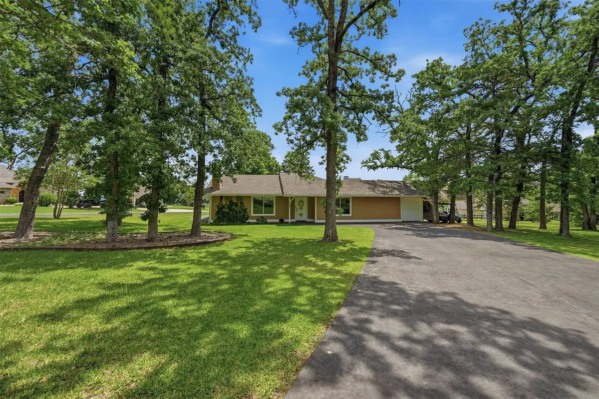 100 Cayuga Cove, Lake Kiowa, TX 76240 - #1