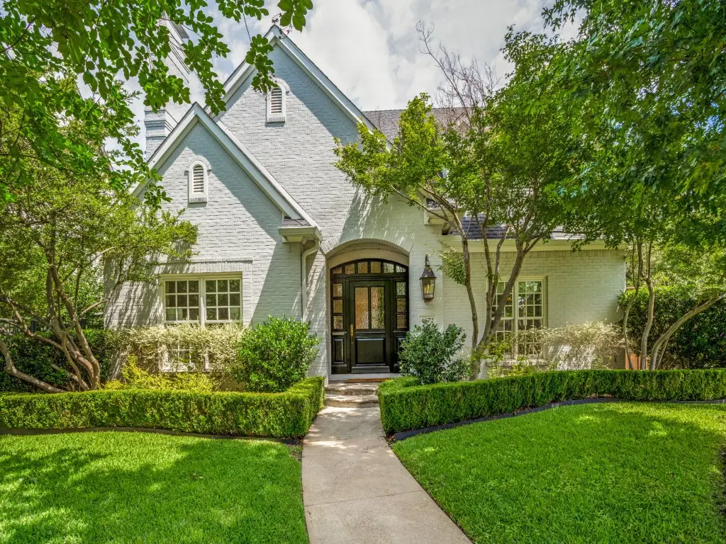 4672 S Versailles Avenue, Highland Park, TX 75209 - #1