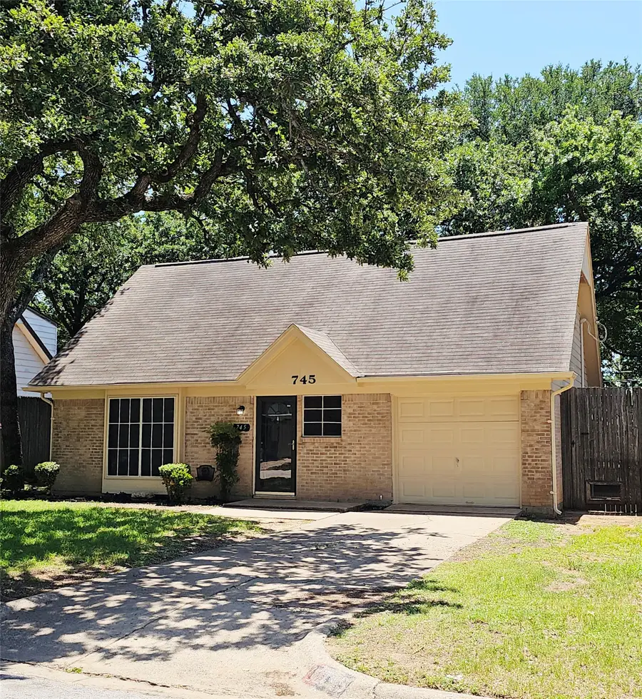745 W Cedar Street, Hurst, TX 76053 - #2