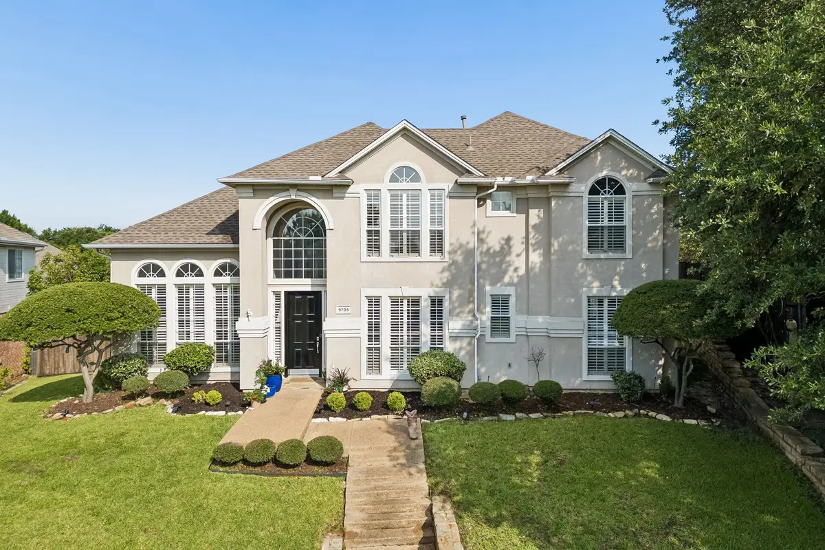 9705 Valley Lake Court, Irving, TX 75063 - #1