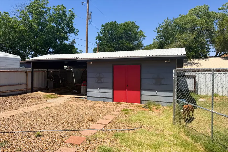 1606 Richards Street, Paducah, TX 79248 - #3