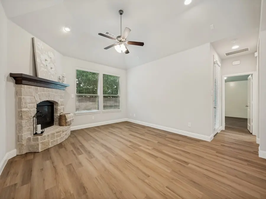 3300 Discovery Drive, Little Elm, TX 75068 - #3
