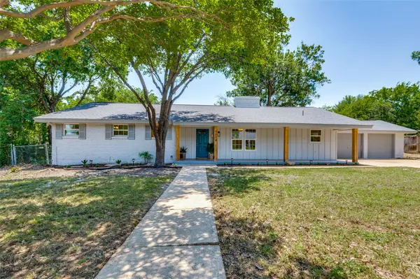 5824 Cynthia Circle, North Richland Hills, TX 76117