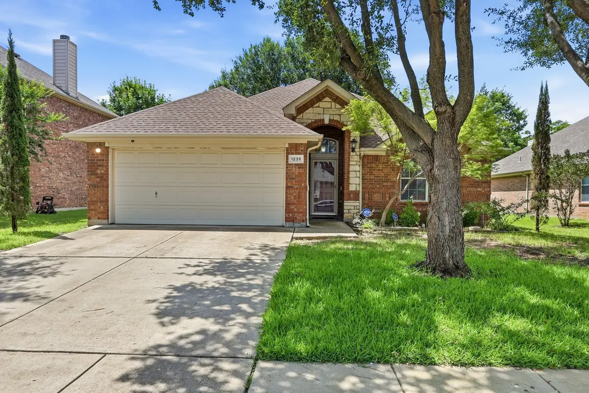 1235 Clearwater Drive, Grand Prairie, TX 75052 - #1