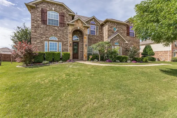 1635 Desert Hills Drive, Fort Worth, TX 76052