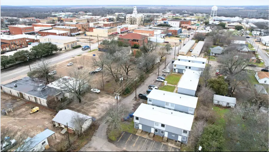 208 N Church Street, Hillsboro, TX 76645 - #2