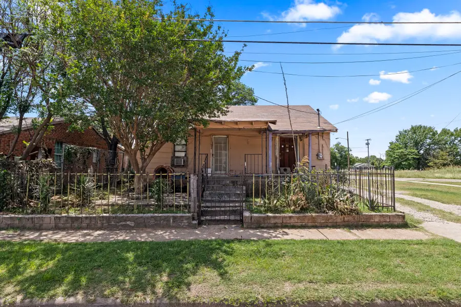 3347 Topeka Avenue, Dallas, TX 75212 - #3