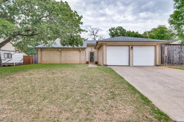 3524 Sweet, Bedford, TX 76021