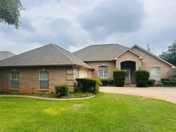 705 Quail Walk, Cleburne, TX 76033