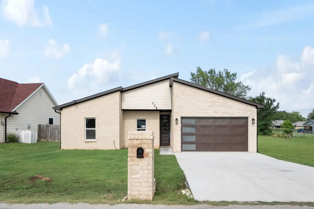 228 E Windjammer Road, Gun Barrel City, TX 75156 - #1