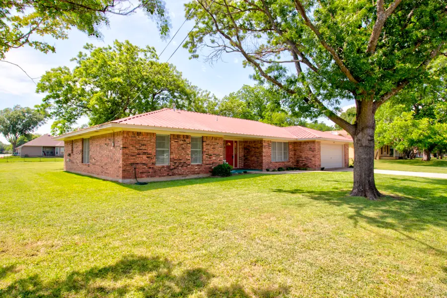 808 S Jefferson Street, Pilot Point, TX 76258 - #2