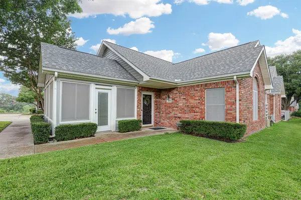 6152 Haley Lane, Fort Worth, TX 76132