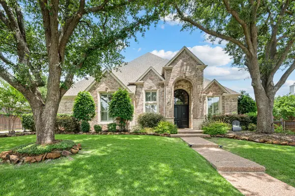 1111 Calais Drive, Southlake, TX 76092