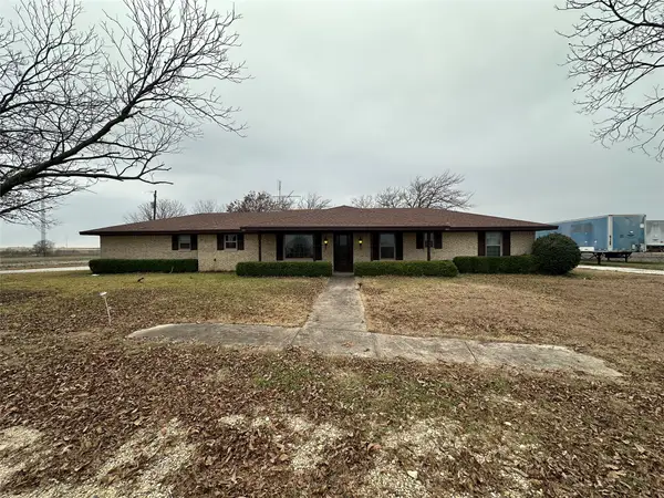 1477 Hcr 3242, Mount Calm, TX 76673