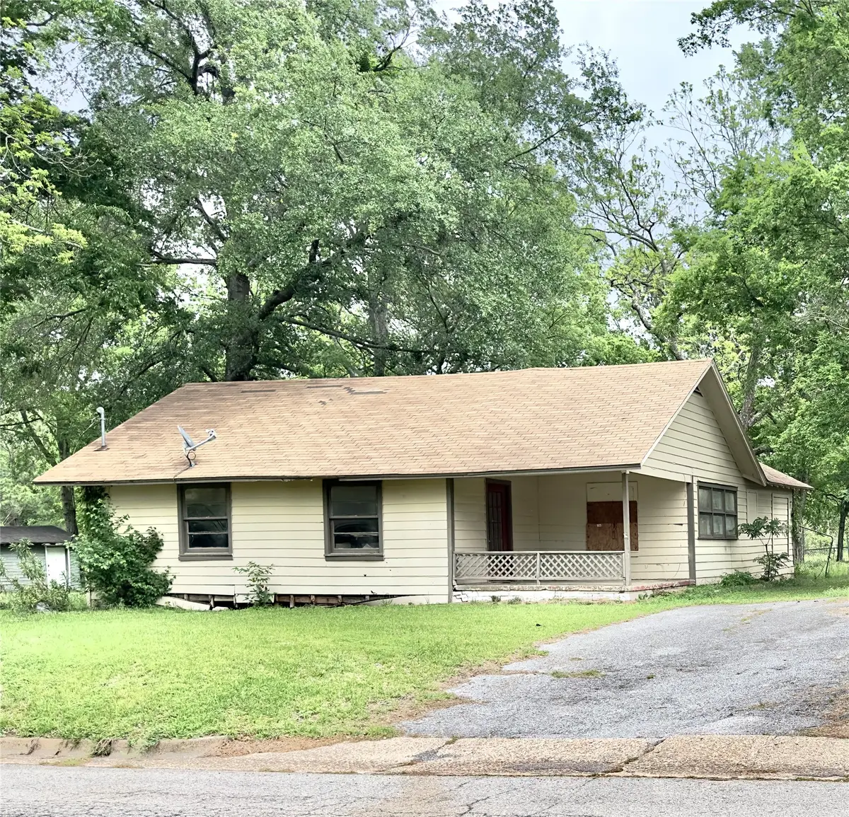 228 League Street S, Sulphur Springs, TX 75482 - #1
