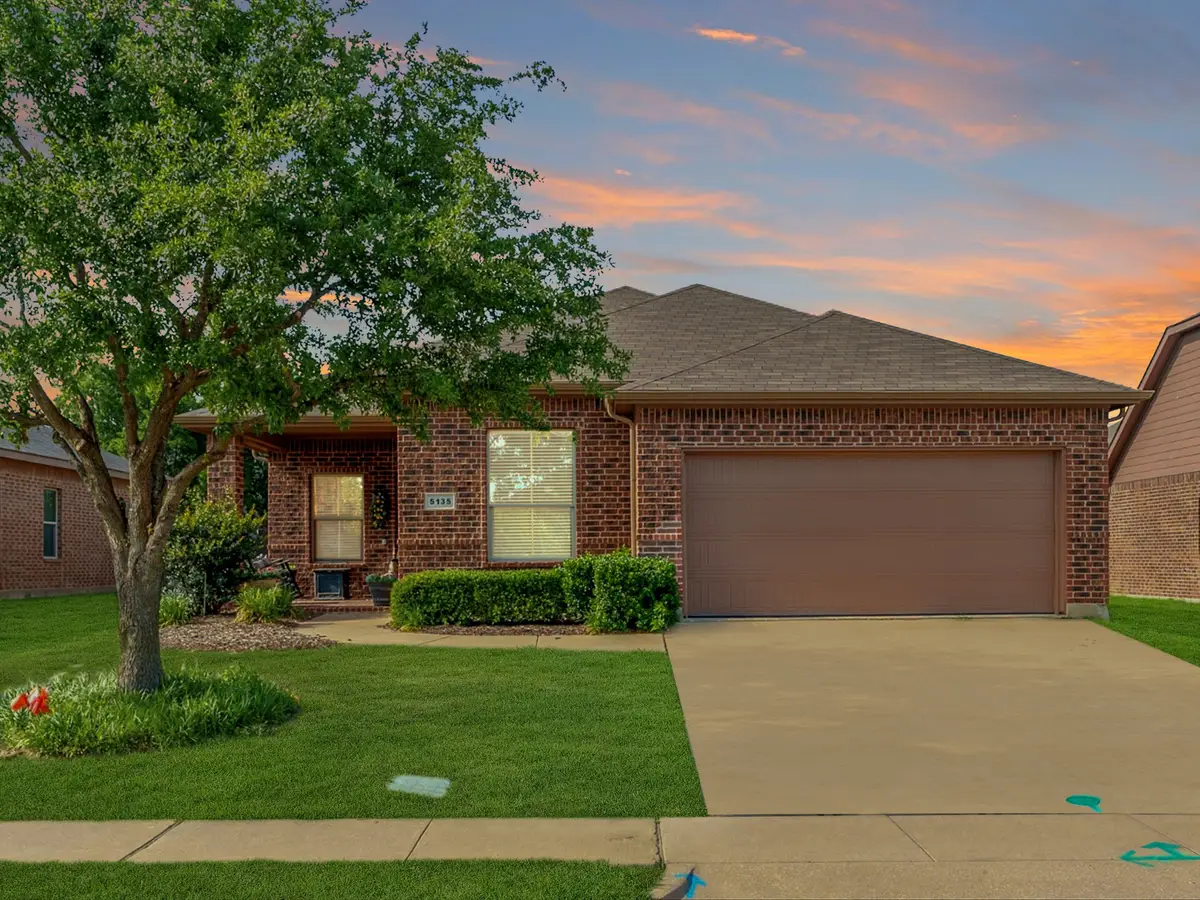 5135 Crystal Lake Avenue, Krum, TX 76249 - #1