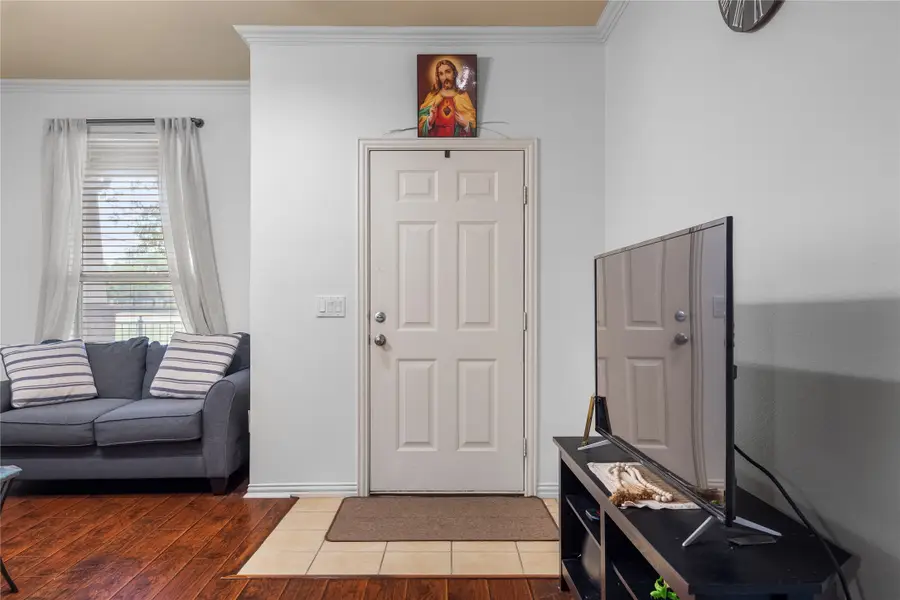 172 High School Drive, Lewisville, TX 75057 - #3