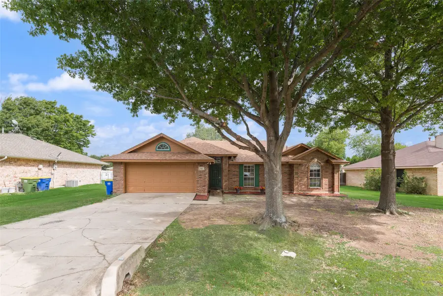 302 Newfield Street, Venus, TX 76084 - #3