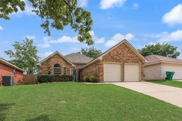 907 Sharp Drive, Cedar Hill, TX 75104