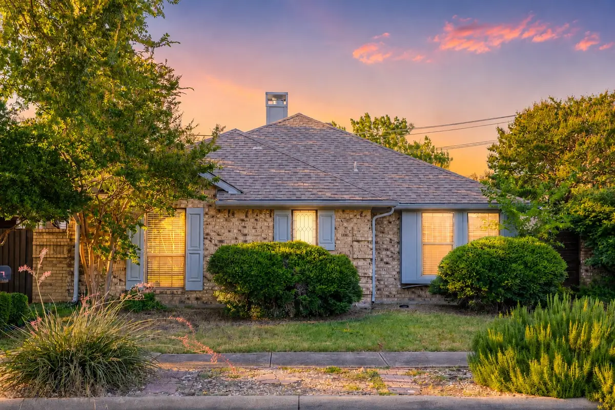 621 Woodway Lane, Richardson, TX 75081 - #1