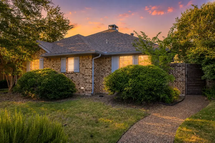 621 Woodway Lane, Richardson, TX 75081 - #2