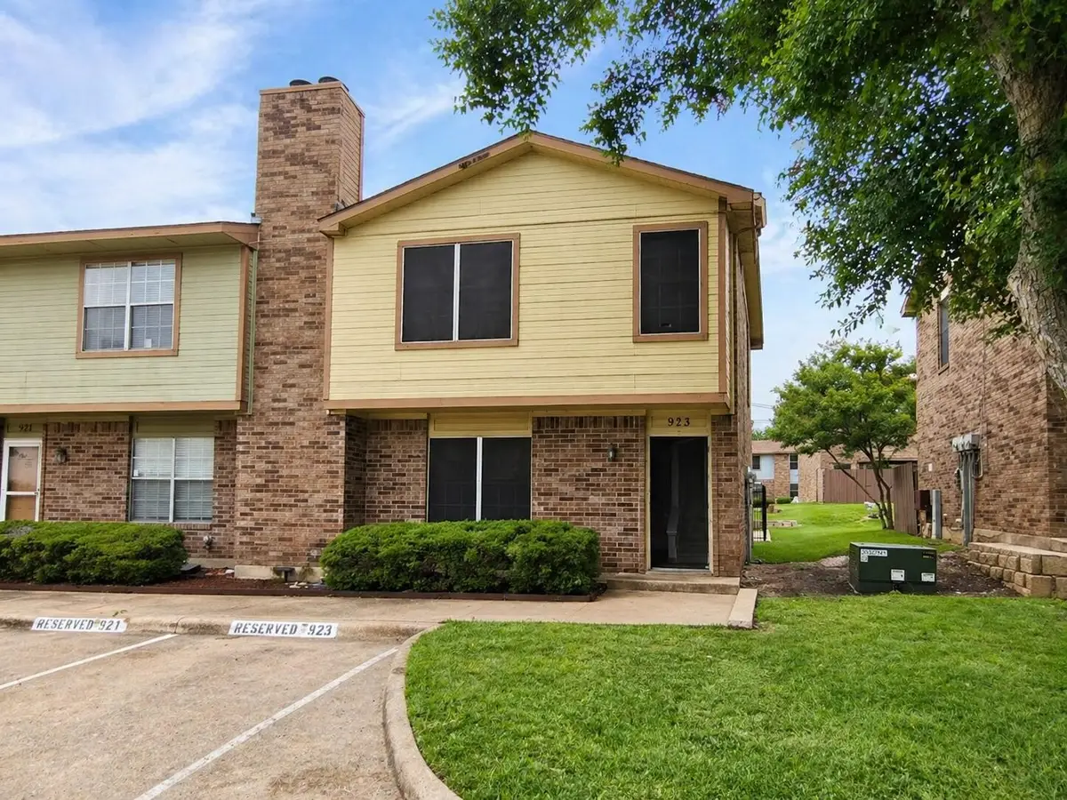 923 Vedral Place, Cedar Hill, TX 75104 - #1
