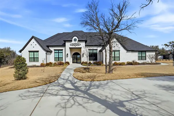 104 Woodview Creek Trail, Fort Worth, TX 76108
