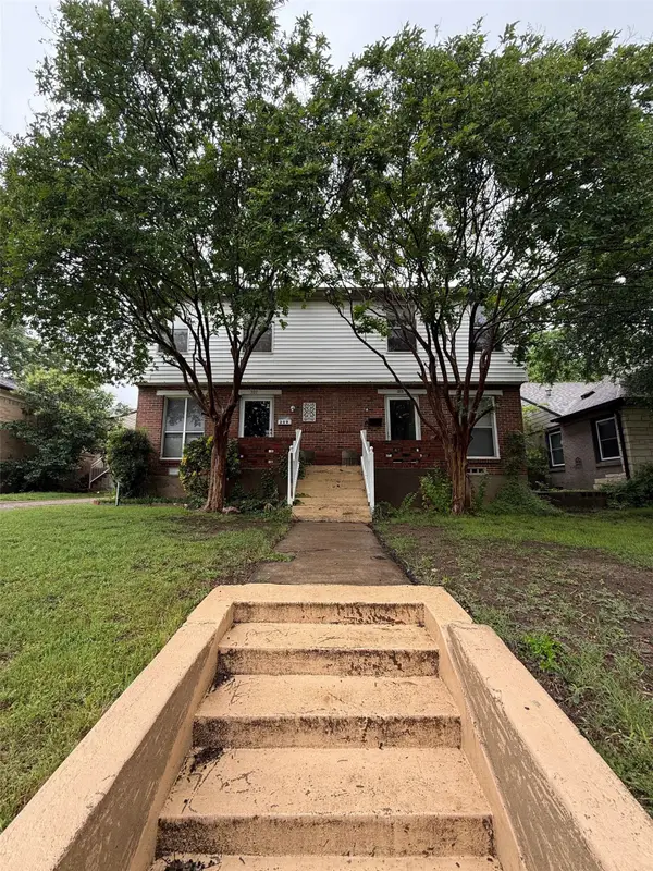 311 N Montreal Avenue, Dallas, TX 75208