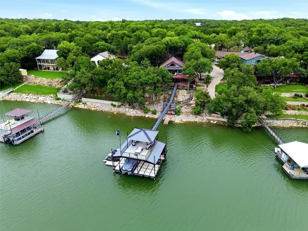 195 Pam Drive, Chico, TX 76431