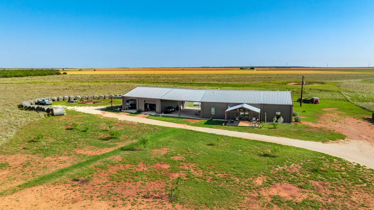 11530 County Road 140, Hamlin, TX 79520 - #1