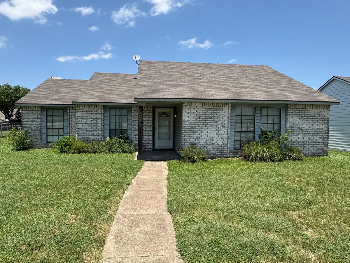 537 E Bethany Drive, Allen, TX 75002 - #1