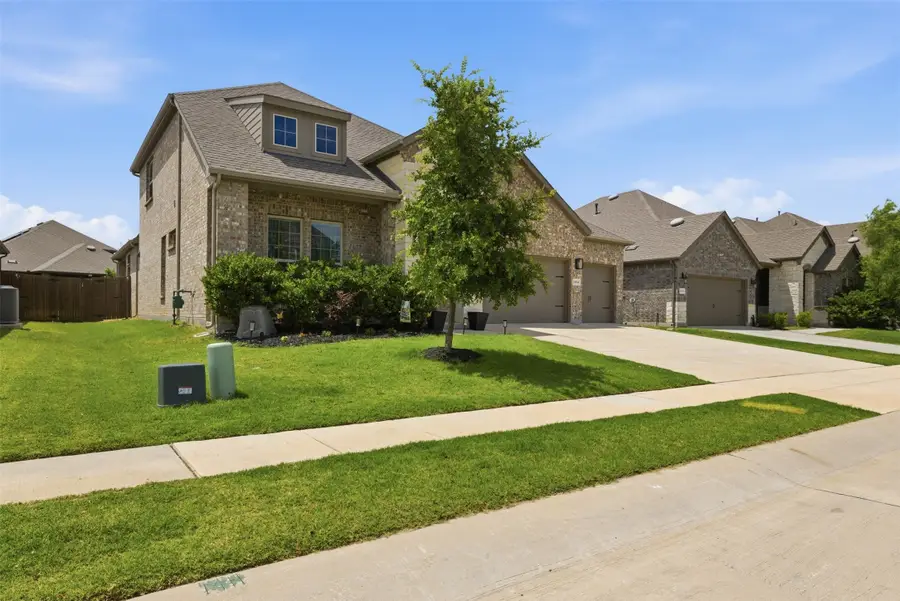 10916 Glover Lane, Aubrey, TX 76227 - #3