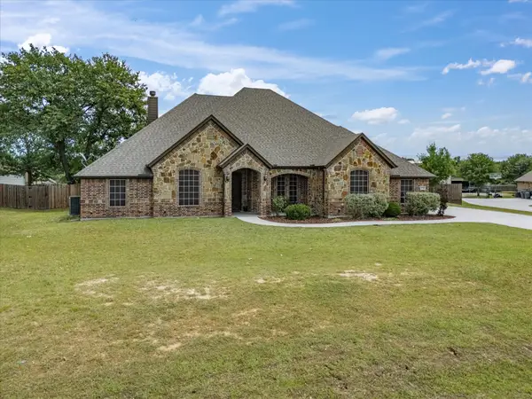 12204 Lighthouse Hill, Azle, TX 76020