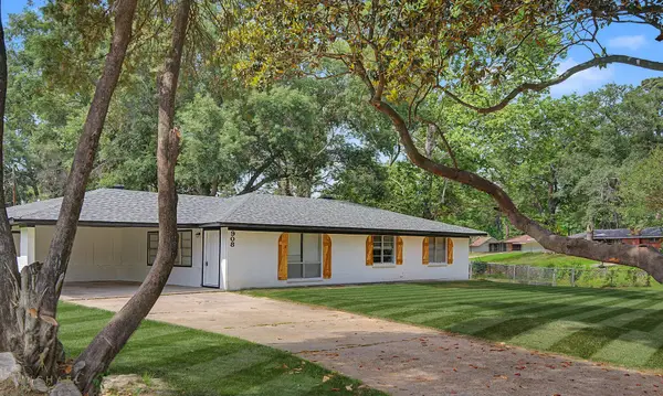 908 Deer Park Road, Shreveport, LA 71107