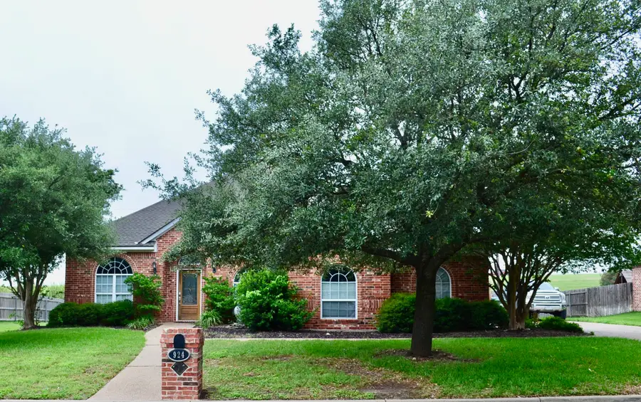 924 Lands End Cove, Hewitt, TX 76643 - #2