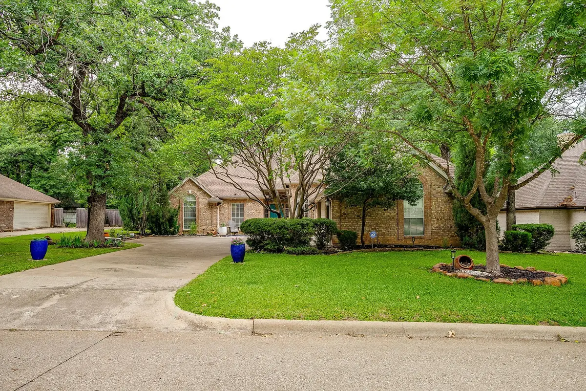 2024 Spinnaker Lane, Azle, TX 76020 - #1