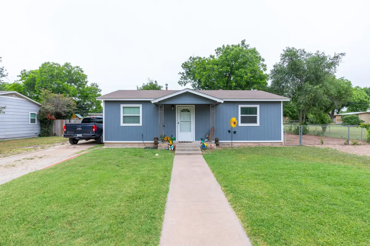 505 Fairmont Street, Clyde, TX 79510 - #1