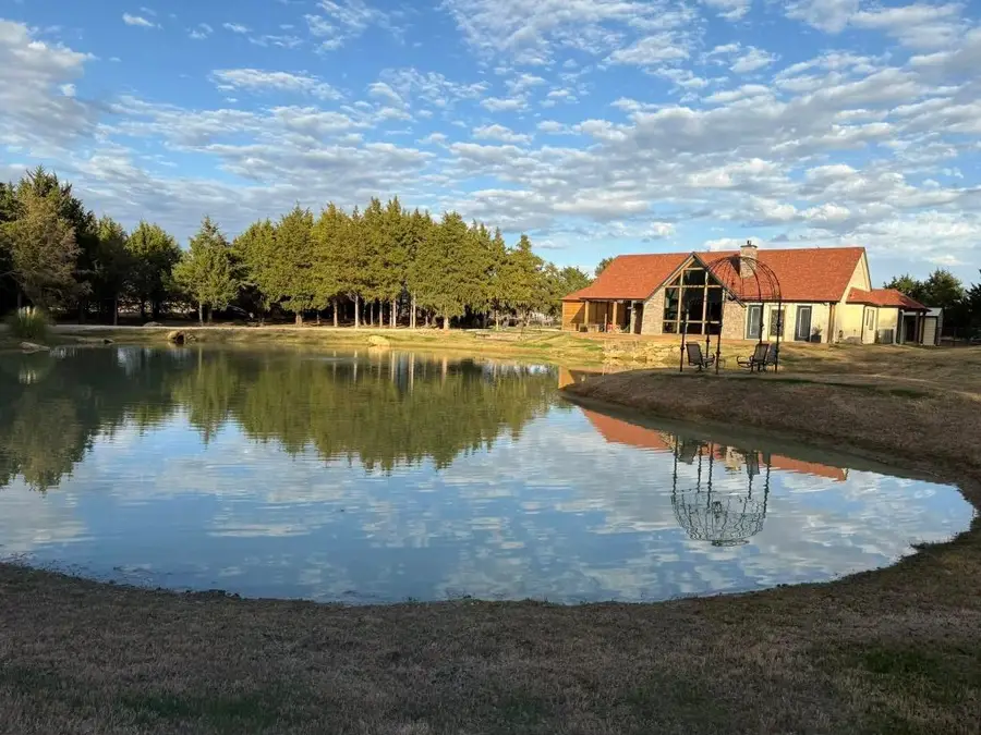 180 E Greer Road, Sadler, TX 76264 - #2