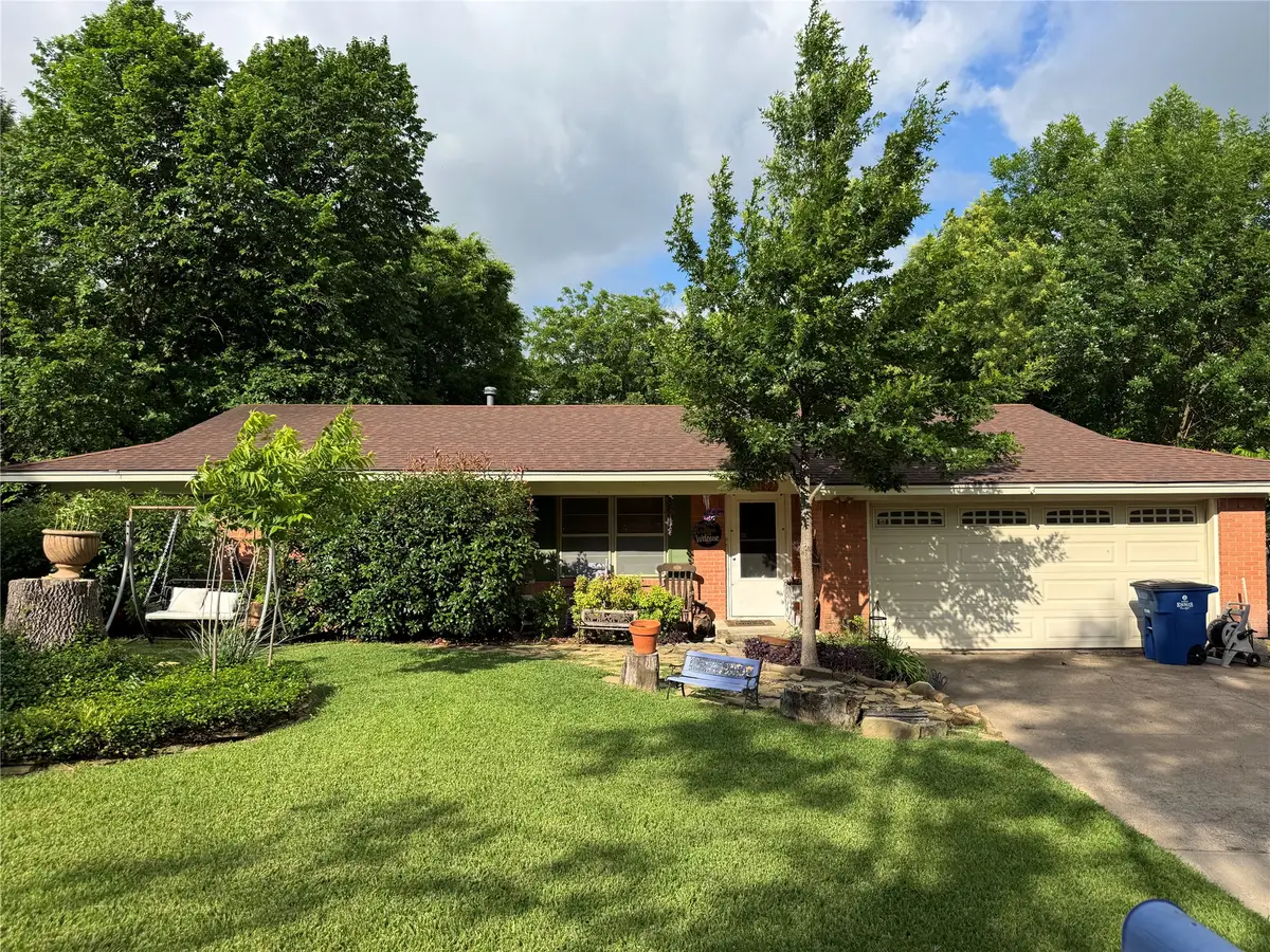 1407 Nichols Street, Ennis, TX 75119 - #1