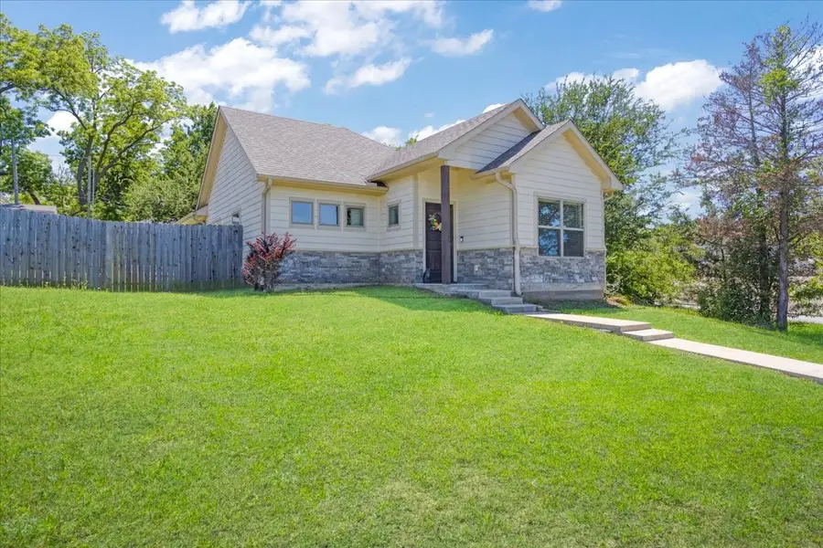 1226 W Elm Street, Denison, TX 75020 - #2