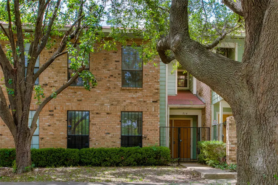 714 W Canty Street, Dallas, TX 75208 - #2