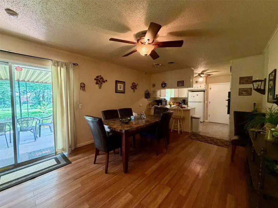 802 W 4th Street, Clarksville, TX 75426 - #3