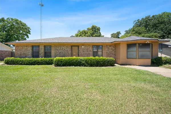 230 County Road 2302, Mineola, TX 75773