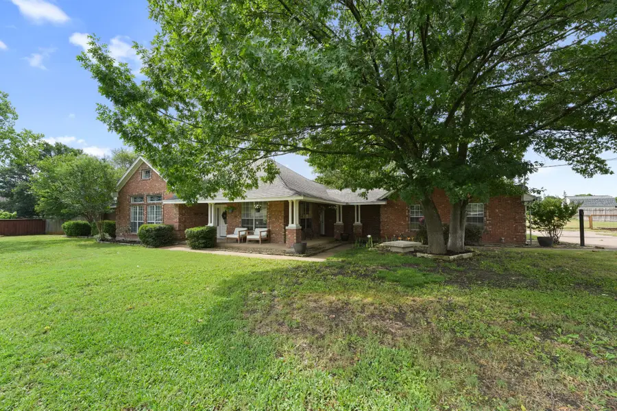 302 Thorntree Drive, Ovilla, TX 75154 - #3