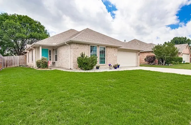 316 Angela Drive, Burleson, TX 76028 - #1