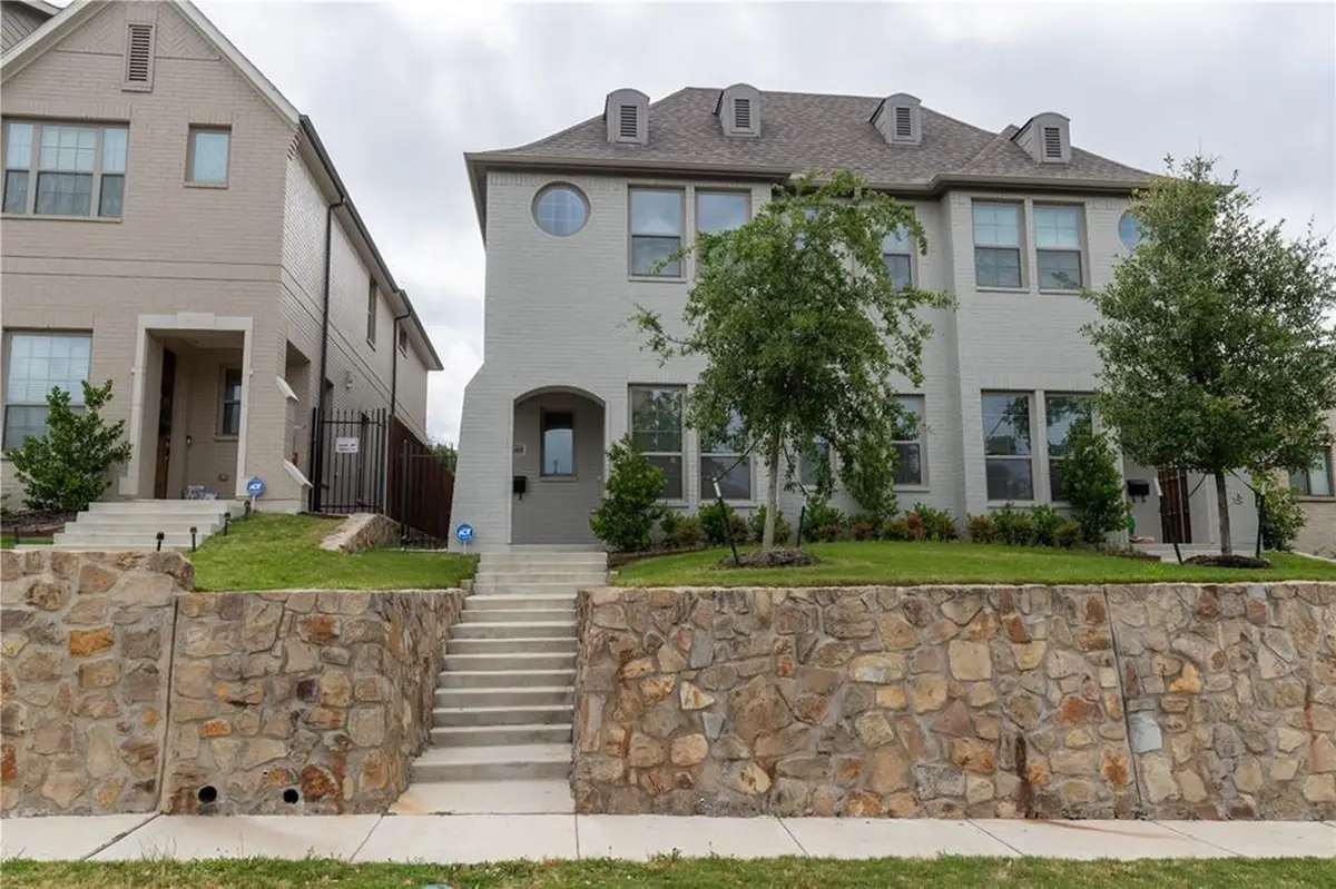 2609 & 2611 Mccart Avenue, Fort Worth, TX 76110 - #1