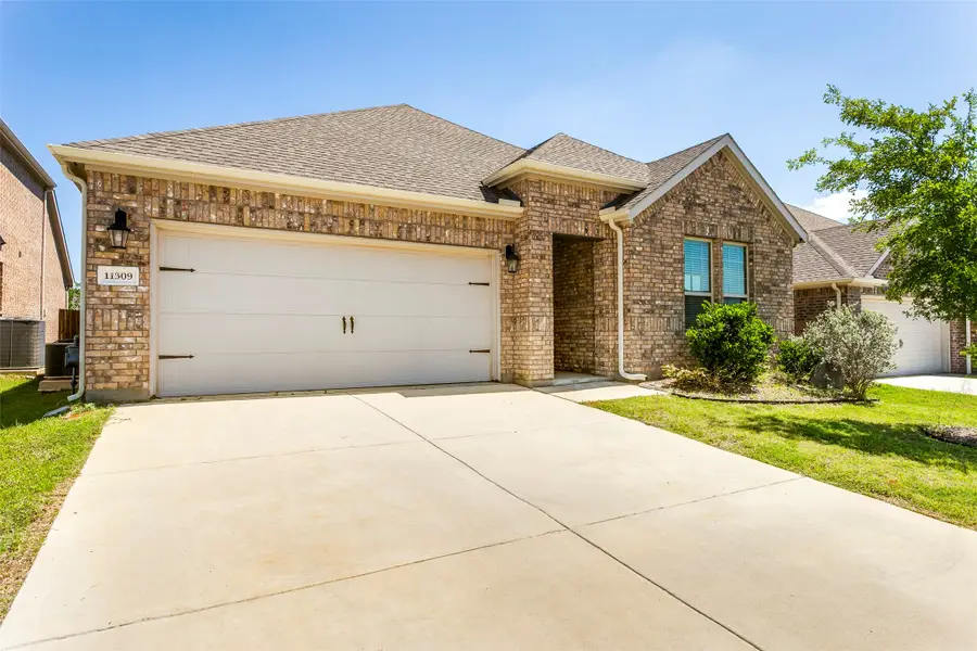 11309 Ponderosa Trail, Aubrey, TX 76227 - #2